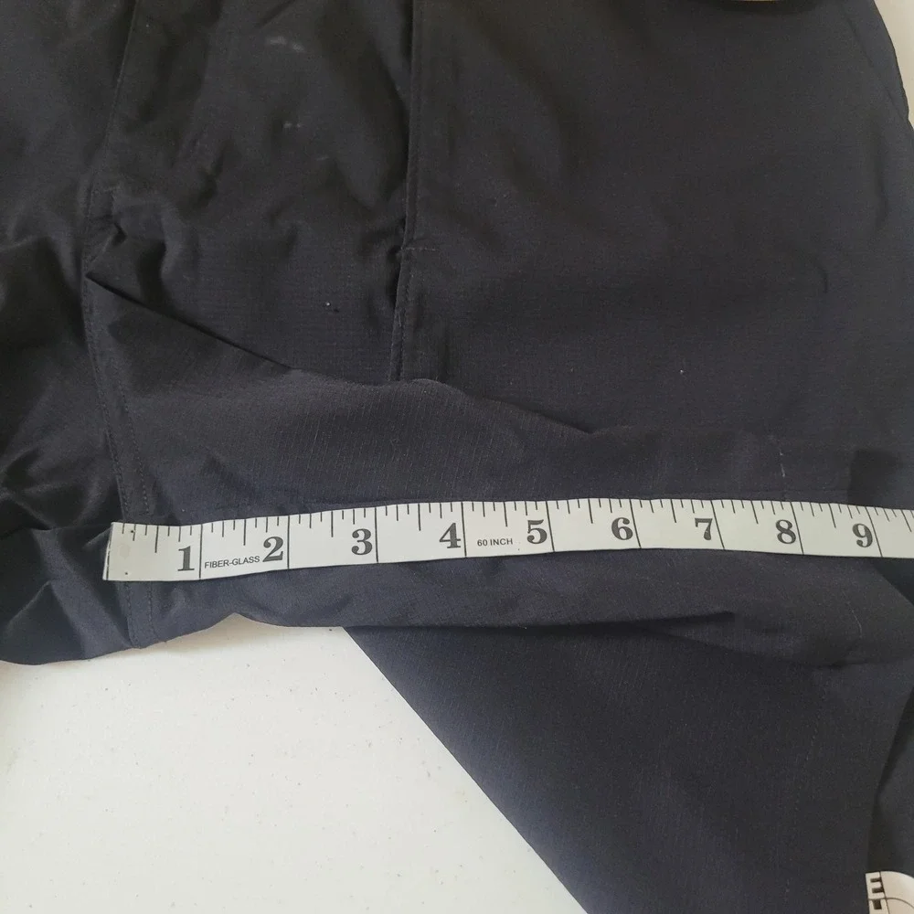 The North Face Size XL Cargo Shorts Mens Black Built-in Belt Hiking Ripstop